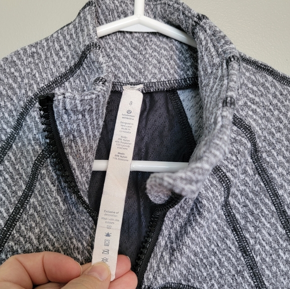 Mid weight, mid layer full zip sweater - Picture 3 of 4